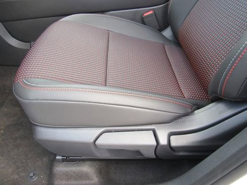 New 2026 Nissan Kicks SR w/ Cold Weather Package image 21