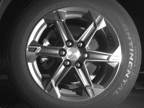 Used 2025 Chevrolet Blazer LT FWD image 12
