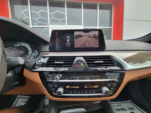 Used 2019 BMW 530i w/ Convenience Package RWD image 14