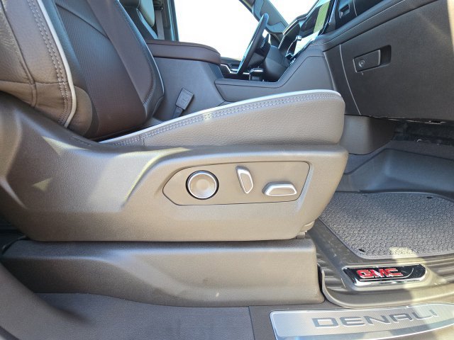 Used 2026 GMC Sierra 1500 Denali w/ Denali Reserve Package AWD/4WD image 26