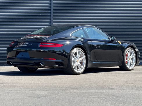 Used 2017 Porsche 911 Carrera RWD image 9