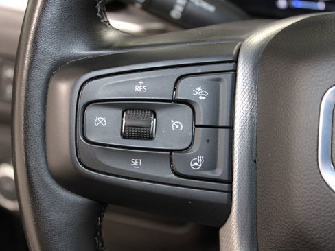 Used 2024 GMC Yukon XL Denali image 24