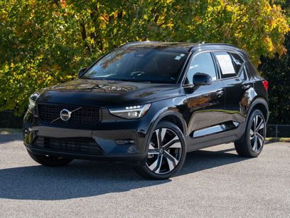 Used 2024 Volvo XC40 B5 Ultimate w/ Protection Package Premier