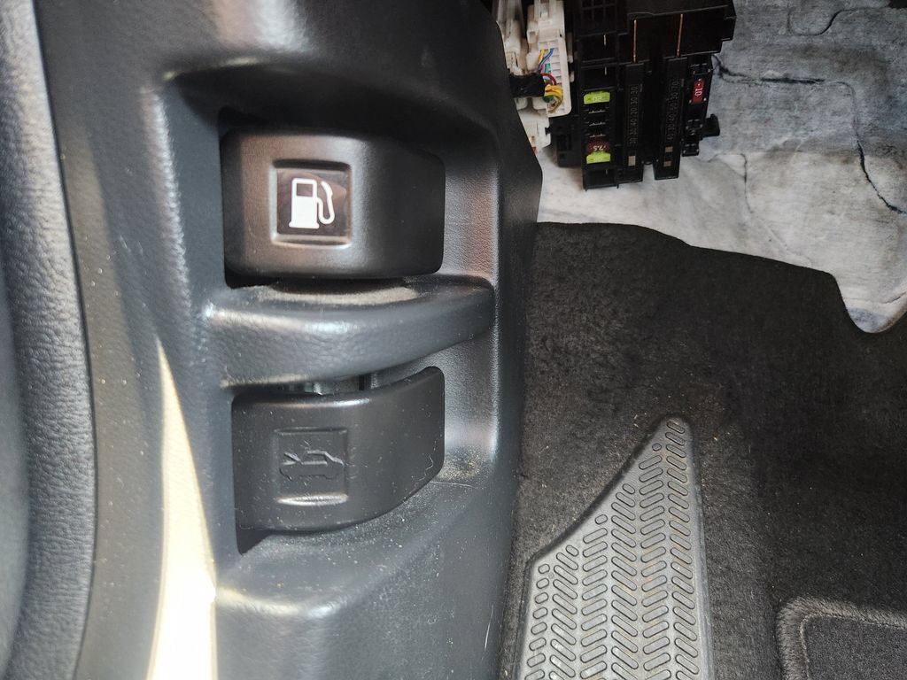 Used 2022 Honda HR-V EX image 24