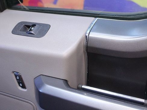 Used 2018 Ford F150 XLT w/ Equipment Group 302A Luxury image 9