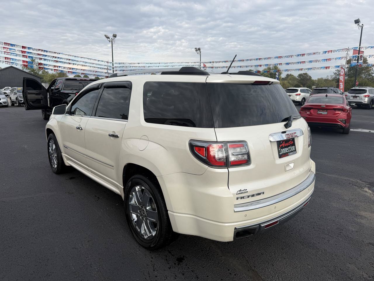 Used 2013 GMC Acadia Denali AWD/4WD image 8