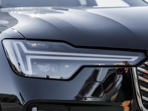 New 2026 Volvo XC90 B6 Plus w/ Protection Package Premier image 12