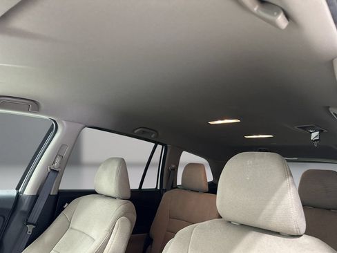 Used 2018 Honda Pilot EX image 17