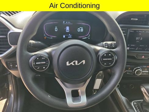 Used 2024 Kia Soul LX w/ Option Group 015 FWD image 10