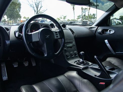 Used 2003 Nissan 350Z Touring RWD image 16