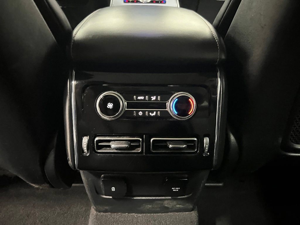 Used 2023 Lincoln Aviator AWD image 33