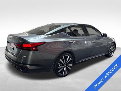 Used 2020 Nissan Altima 2.5 Platinum FWD image 5