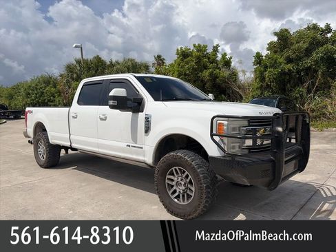 Used 2017 Ford F250 Lariat w/ Lariat Ultimate Package AWD/4WD image 1