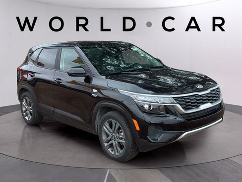 Used 2021 Kia Seltos LX AWD/4WD image 15
