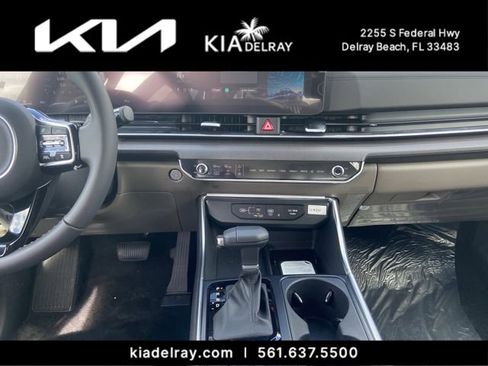 New 2026 Kia Carnival SX FWD image 13