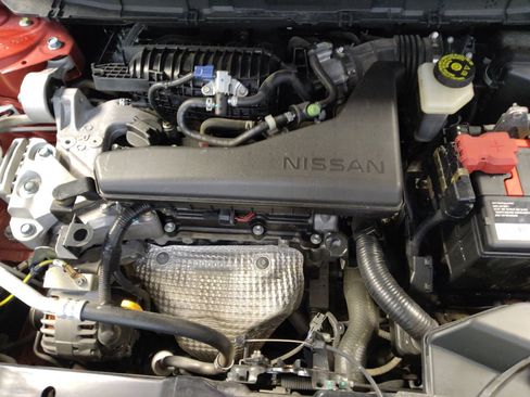 Used 2016 Nissan Rogue SV FWD image 30