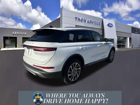 Certified 2022 Lincoln Corsair FWD w/ Equipment Group 101A image 3