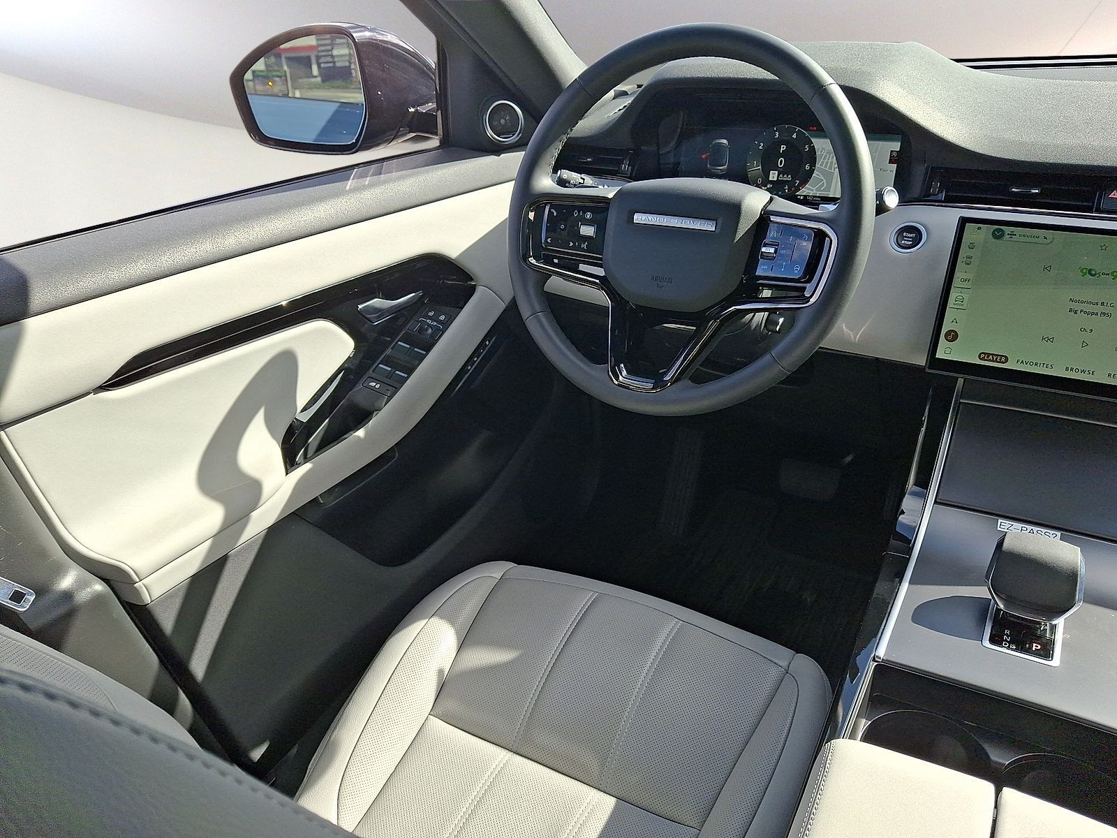Certified 2026 Land Rover Range Rover Evoque S AWD/4WD image 8
