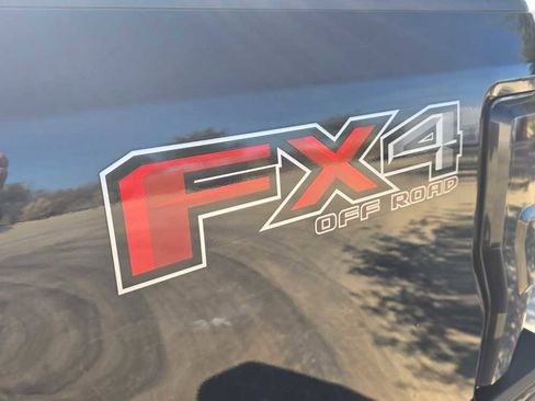 Used 2017 Ford F250 Lariat w/ Lariat Ultimate Package image 7