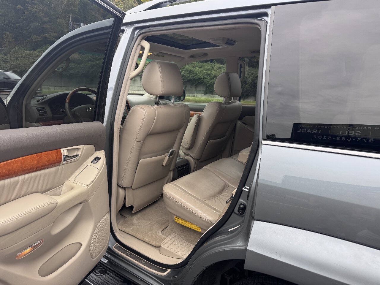 Used 2004 Lexus GX 470 AWD/4WD image 8