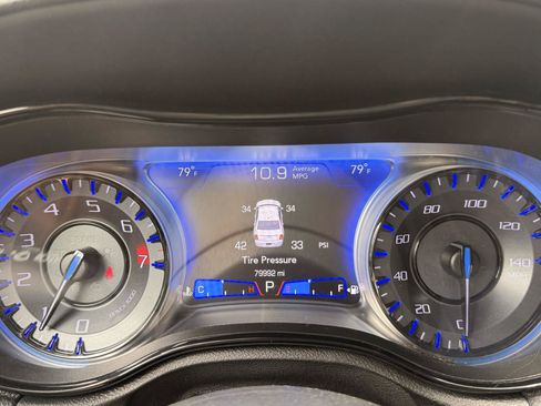 Used 2019 Chrysler 300 S RWD image 29