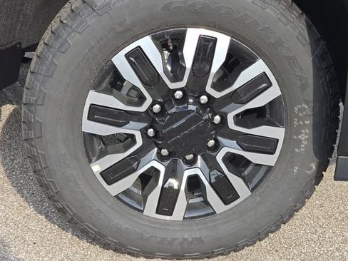 New 2026 GMC Sierra 3500 Denali Ultimate AWD/4WD image 12