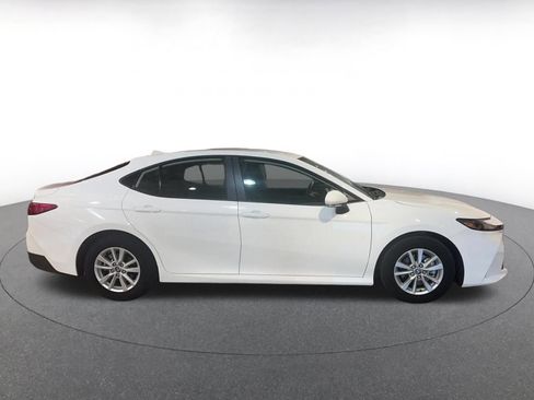 Used 2025 Toyota Camry LE image 16