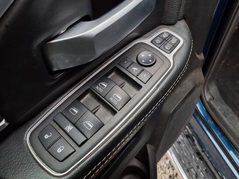 Used 2024 RAM 2500 Big Horn w/ Bed Utility Group image 29