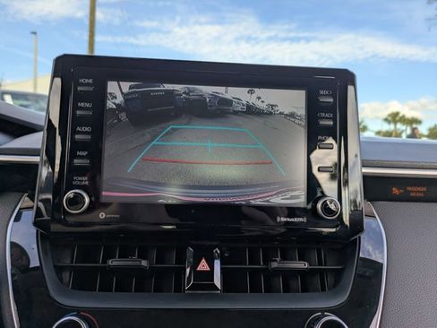 Used 2022 Toyota Corolla LE image 13