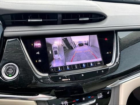 Used 2020 Cadillac XT6 Premium Luxury FWD image 27