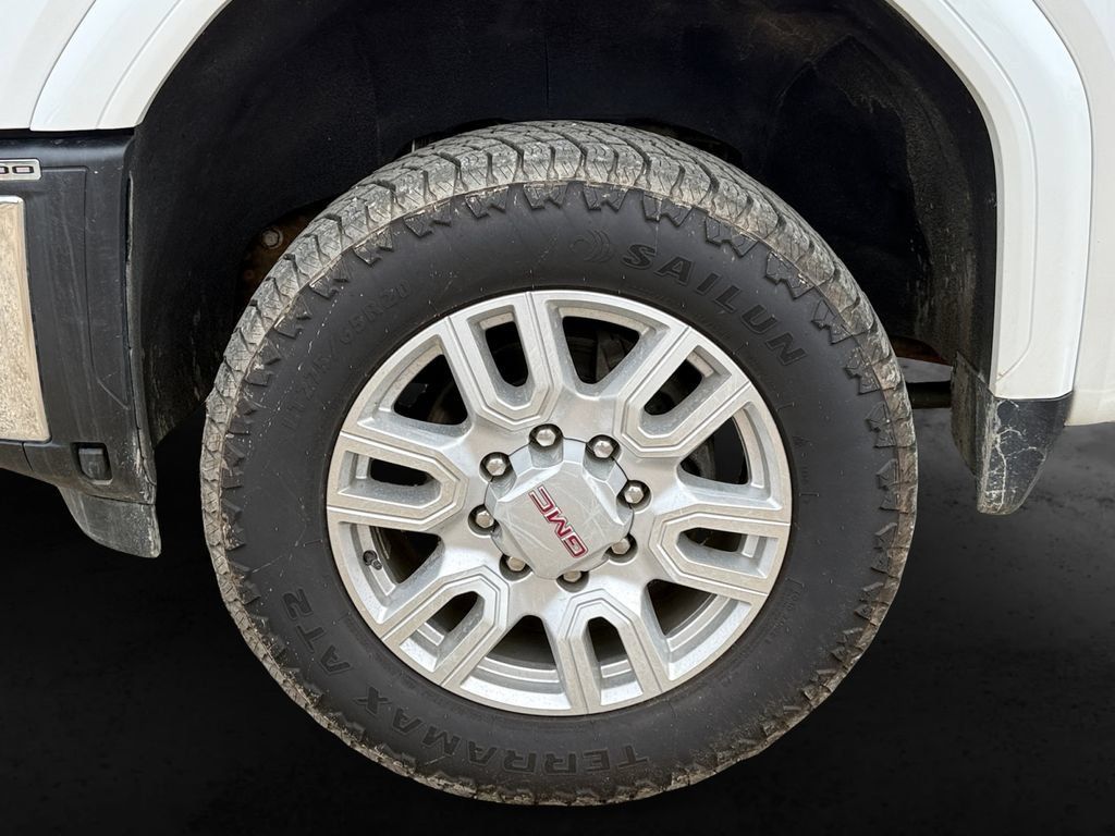 Used 2024 GMC Sierra 2500 SLT w/ SLT Convenience Package AWD/4WD image 12