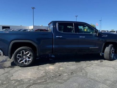 Used 2023 GMC Sierra 1500 SLT w/ SLT Convenience Package AWD/4WD image 9