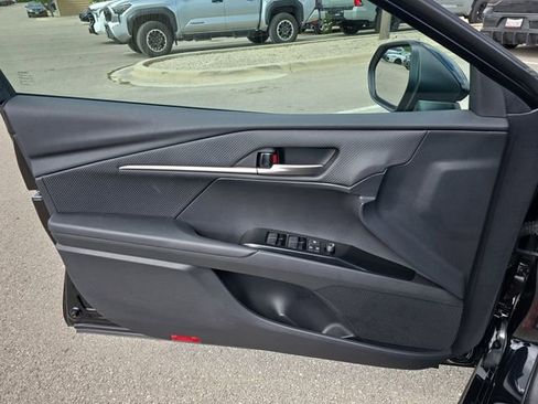 Used 2026 Toyota Camry SE w/ Convenience Package image 26