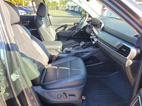 Certified 2024 Kia Telluride SX image 7