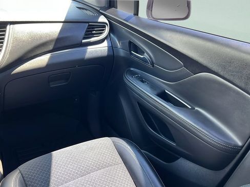 Used 2020 Buick Encore Preferred FWD image 13