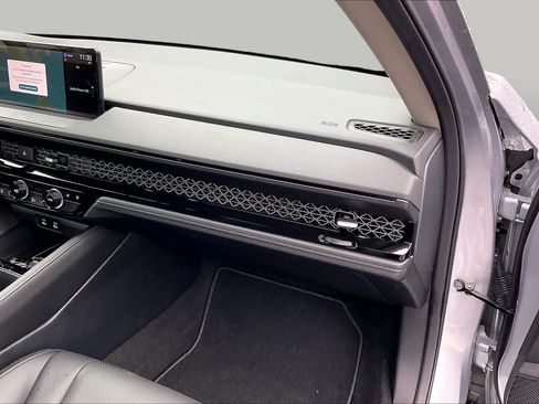 Used 2025 Honda Accord Touring image 19