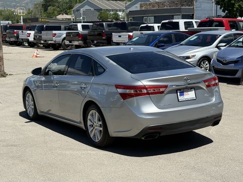 Used 2015 Toyota Avalon XLE Premium FWD image 6