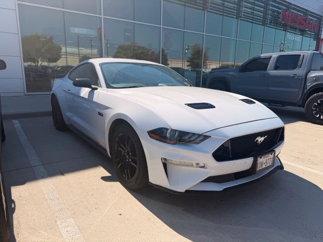 Used 2018 Ford Mustang GT RWD image 4