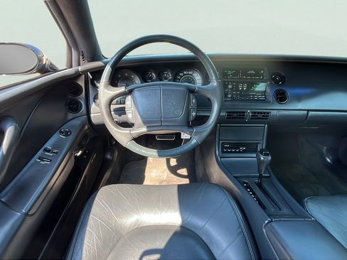 Used 1995 Buick Riviera Supercharged Coupe FWD image 11