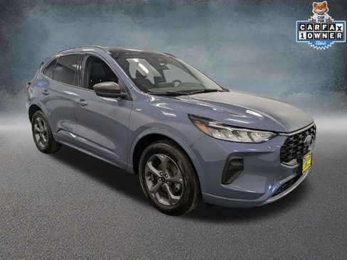 Certified 2023 Ford Escape ST-Line w/ Tech Pack #1 AWD/4WD image 3