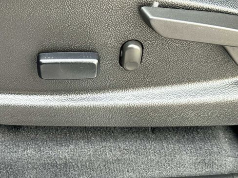 Used 2022 Chevrolet Colorado ZR2 image 18