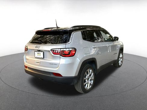 Used 2025 Jeep Compass Limited image 7