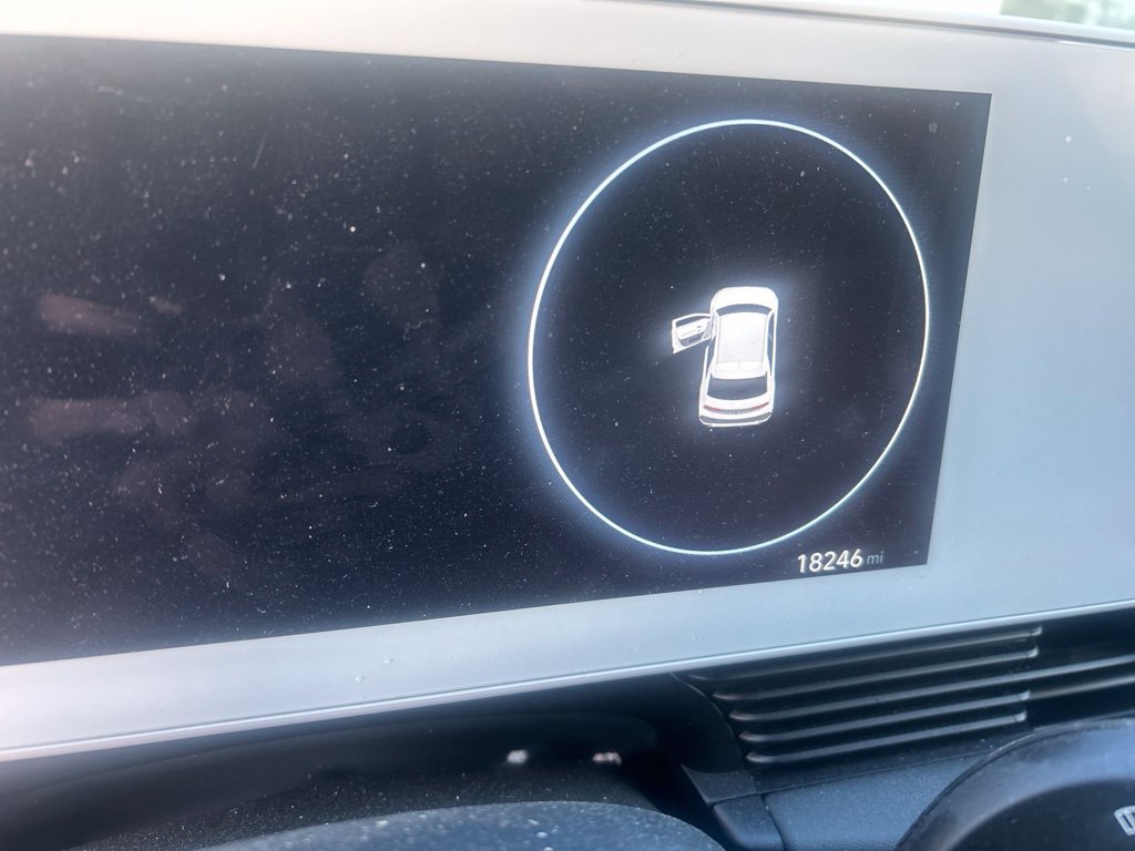 Used 2024 Hyundai Ioniq 5 SEL RWD image 2