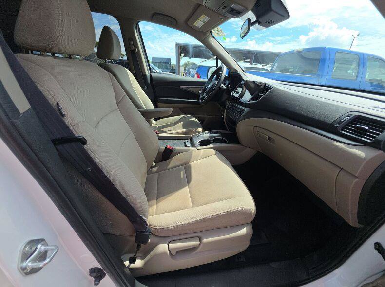 Used 2021 Honda Pilot EX image 10