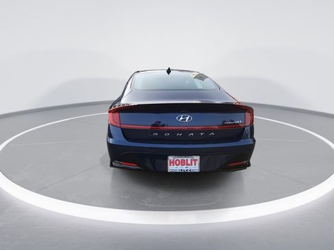 Used 2022 Hyundai Sonata Limited w/ Preferred Accessory Package image 7