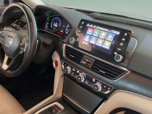 Used 2021 Honda Accord Touring image 36