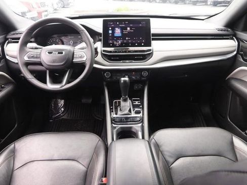 Used 2023 Jeep Compass Limited AWD/4WD image 20