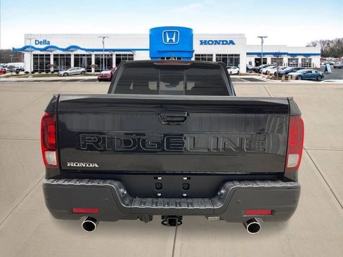 New 2026 Honda Ridgeline Black Edition image 4