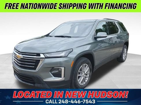 Used 2023 Chevrolet Traverse LT FWD image 1