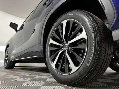 Certified 2021 Toyota Highlander XSE image 26